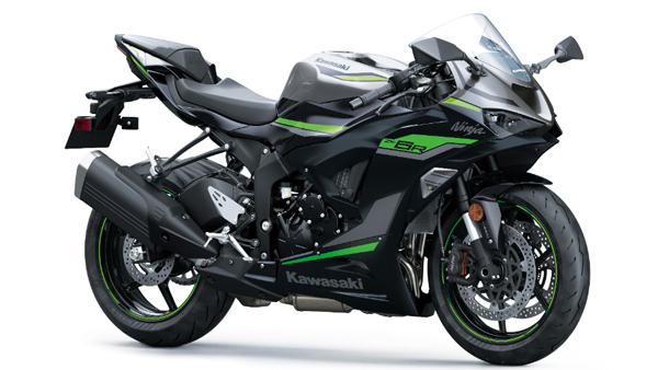 Kawasaki ninja zx 6r front view