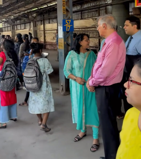 Niranjan hiranandani travels by local train