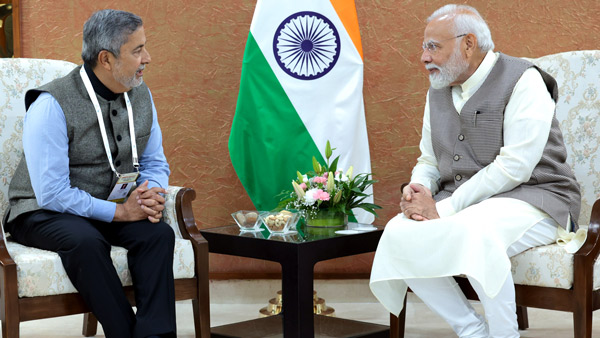 narendra modi meets toshihiro suzuki