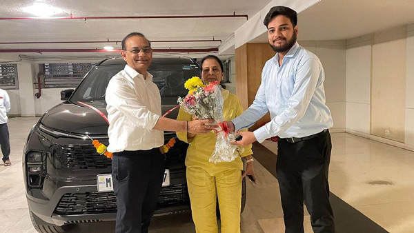 Motilal oswal buys tata safari dark edition