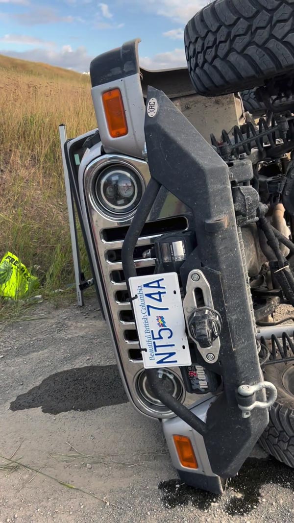 indian singer met accident