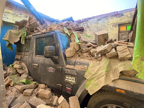 Thar survives garage roof collapse