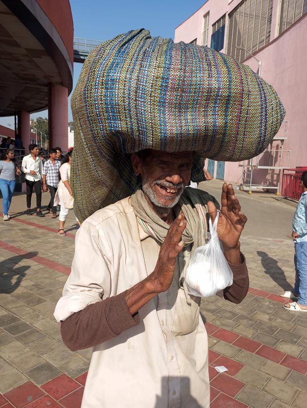 bangalore metro farmer stopped