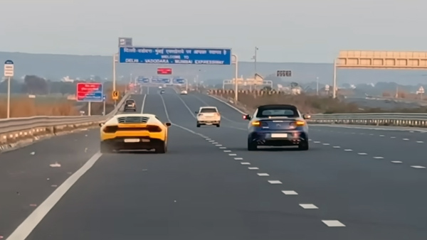 elvish yadhav in car race