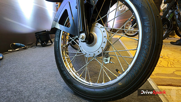 Kinetic eluna side wheel