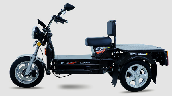 Komaki cat 3.0 side view