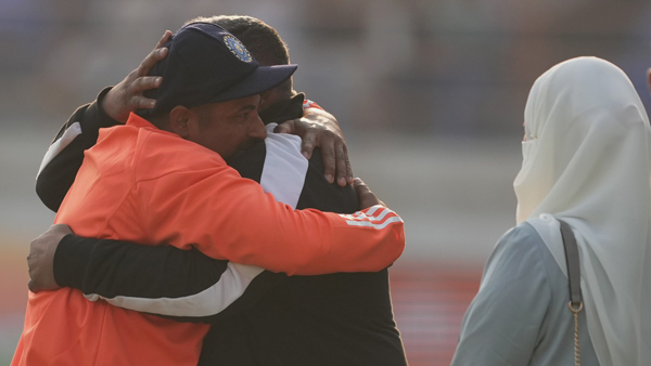 anand mahindra gifts sarfaraz Khan father Feed