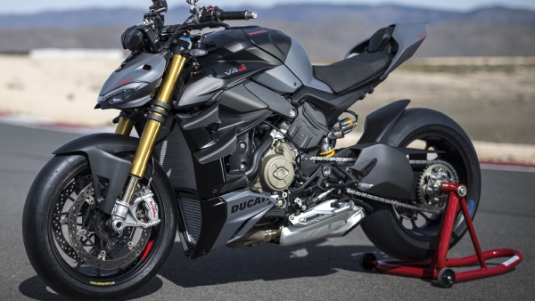 ducati streetfighter v4 bikes launched