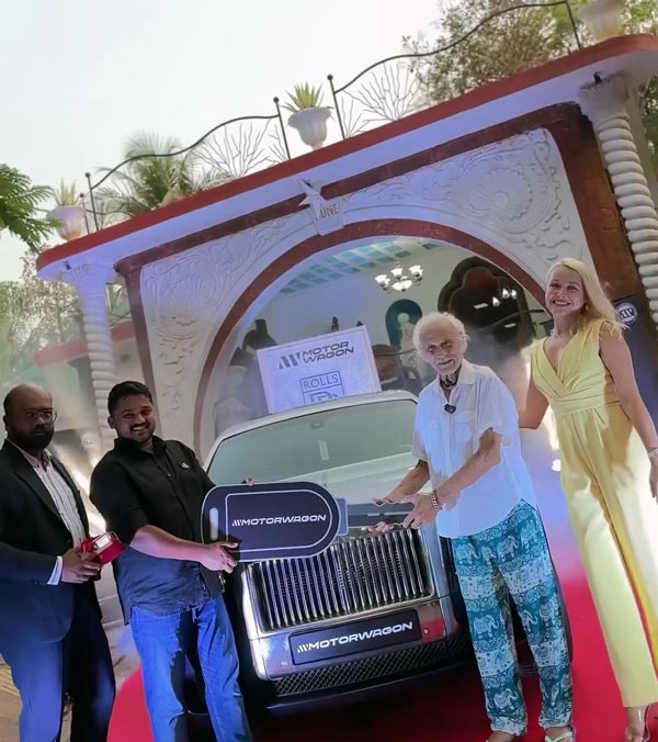 Rolls royce ghost car