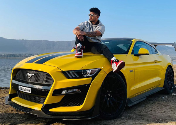 Scout ford mustang Scout ford mustang