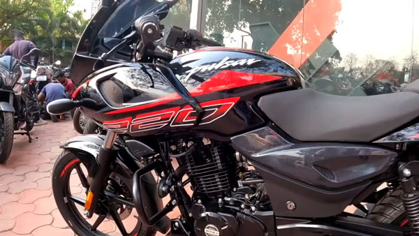 pulsar 220f in new avatar