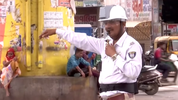 ac helmet for traffic police