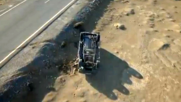 vidamuyarchi ajith car accident