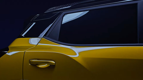 Mahindra xuv 3xo side look