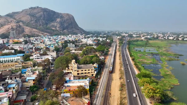 Thiruparankundram Railway Viral Video