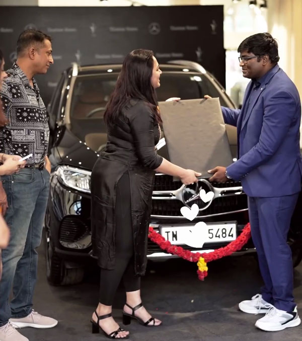VJ Archana Buys Mercedes-Benz GLC 220d