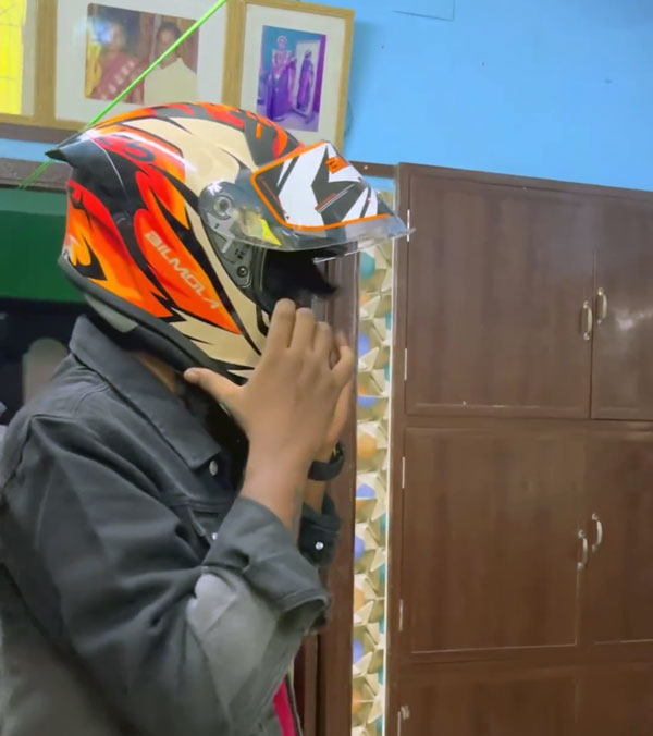 dad gifted helmet viral video