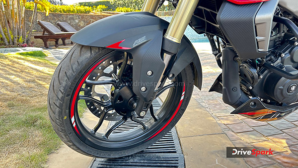 Bajaj pulsar ns400z wheel