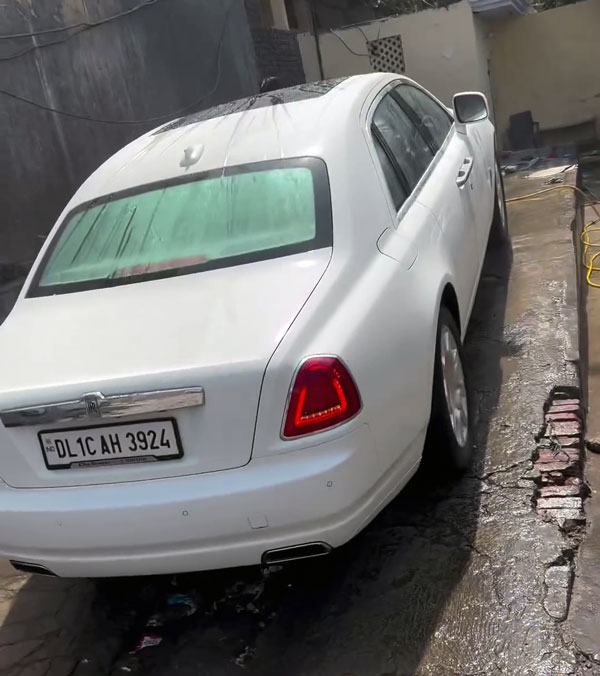 rolls royce ghost car wash
