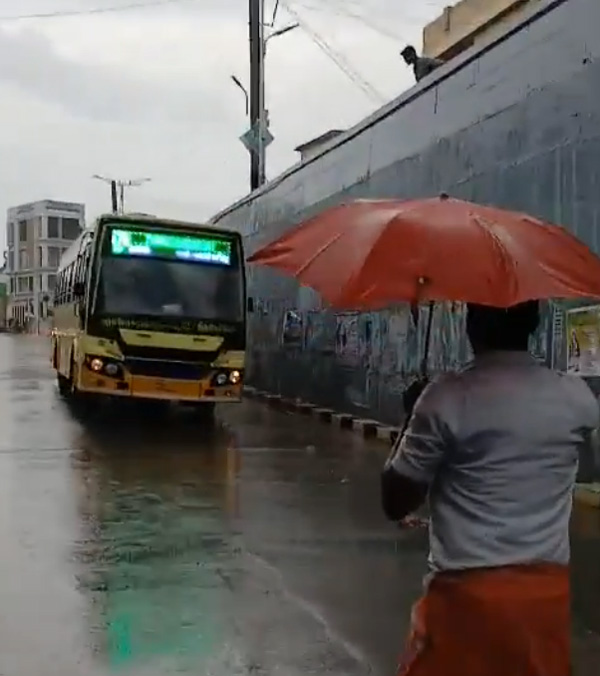 Govt Bus Struck Flood Viral Video