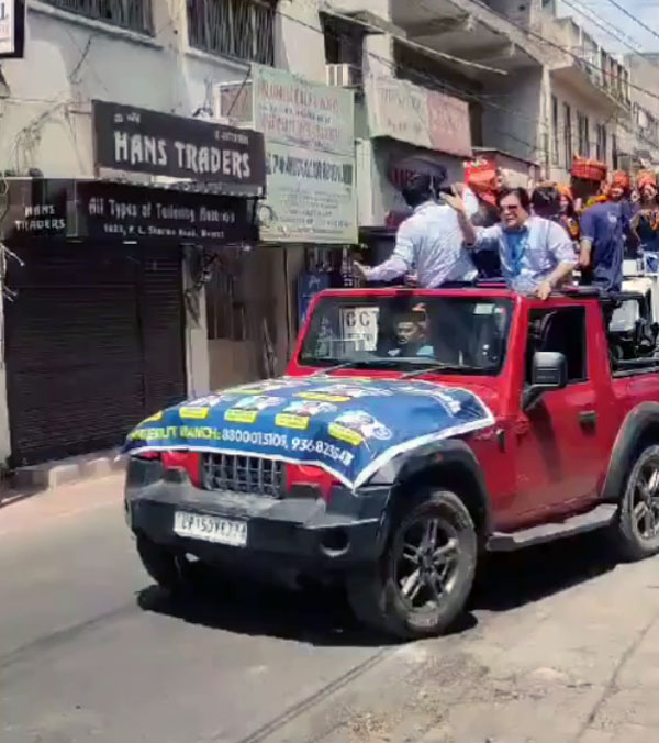 neet toppers celebrates their passed