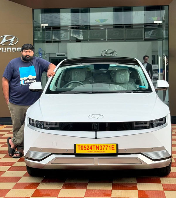 food vlogger buys hyundai ioniq-5