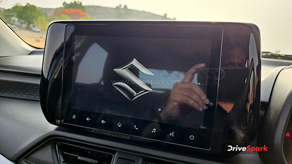 2024 Maruti Suzuki Swift Display