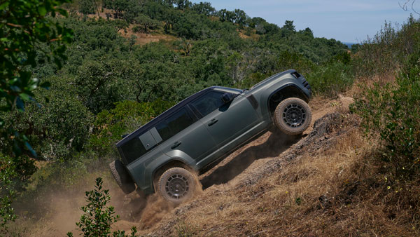 land rover defender octa