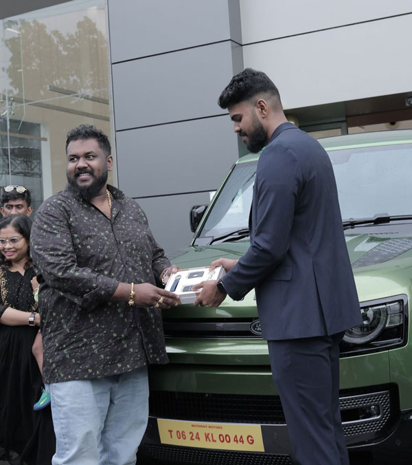 land rover defender in green