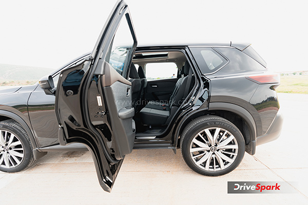 Nissan x trail 90 degree door
