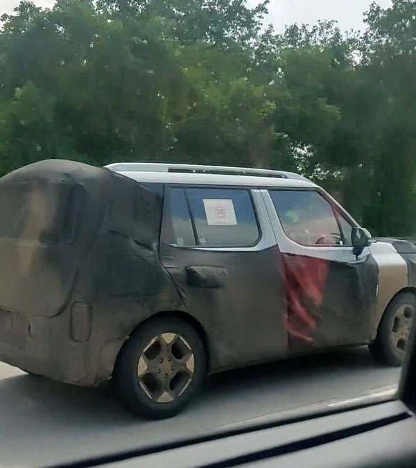 kia clavis spotted in india