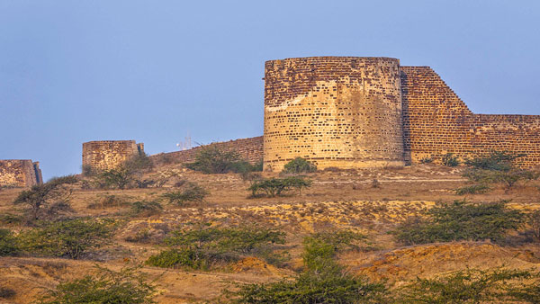 iconic roads to explore india