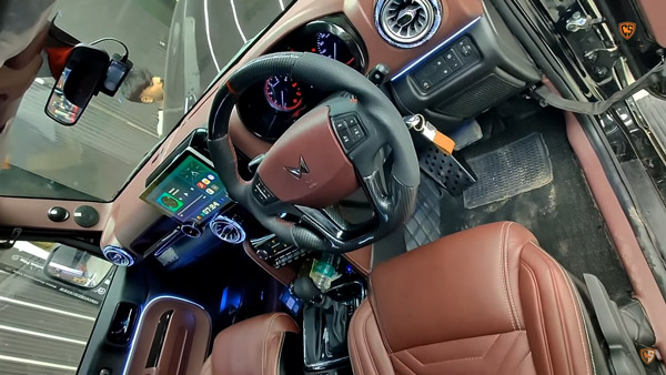 mahindra thar with 22-inch wheels