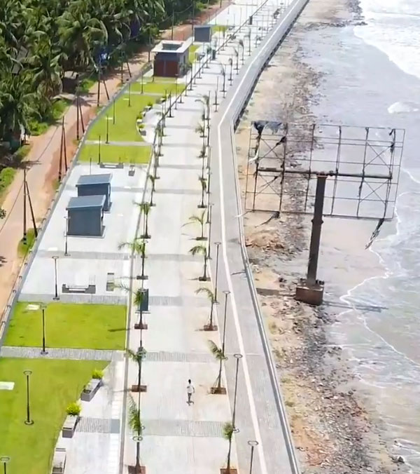 india s only drive-in-beach muzhappilangadu india s only drive-in-beach muzhappilangadu