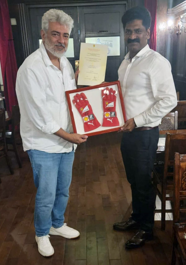 ajith kumar ferrari gloves ajith kumar ferrari gloves