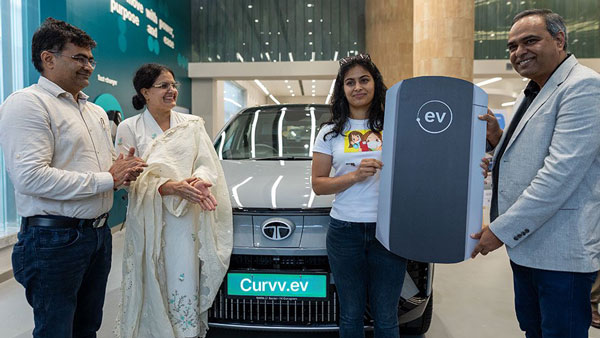 manu bhaker gifted curvv ev