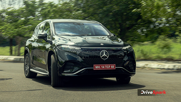 Mercedes benz eqs running shot