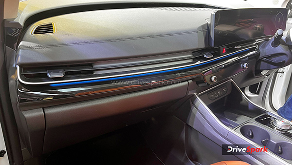 2024 Kia Carnival Dashboard