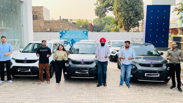 Pharmaceutical company gifts cars to employees Pharmaceutical company gifts cars to employees