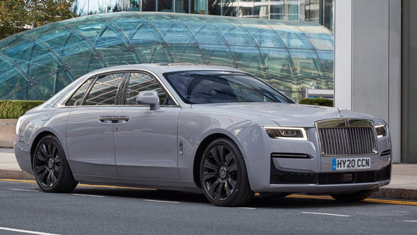 Rolls royce ghost facelift unveiled