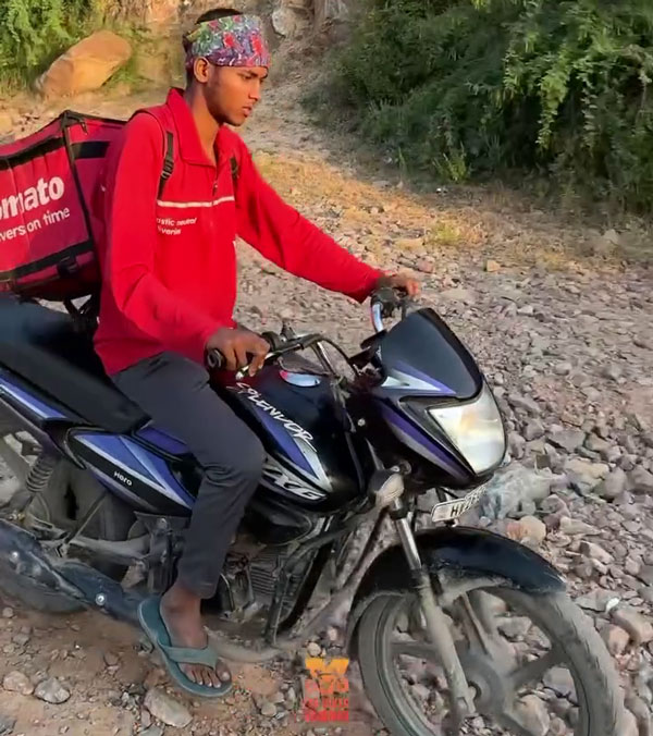 zomato delivery boy off-road riding