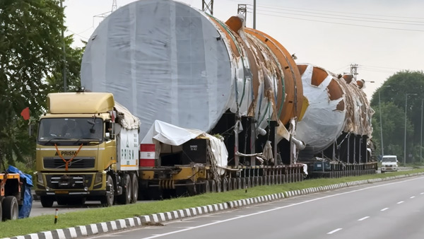 400 Wheel Truck Travelling From Gujarat To Haryana