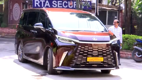 nagarjuna spotted with lexus lm nagarjuna spotted with lexus lm