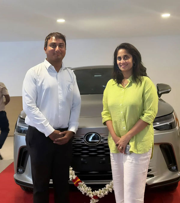 ajith gift shalini lexus car ajith gift shalini lexus car