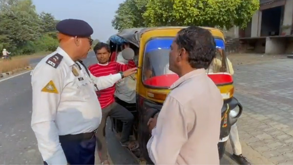 share auto rickshaw driver fined share auto rickshaw driver fined