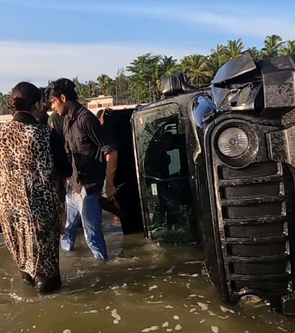 mahindra thar fliped in kerala