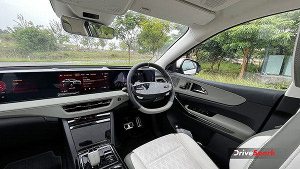 Mahindra xev 9e dashboard