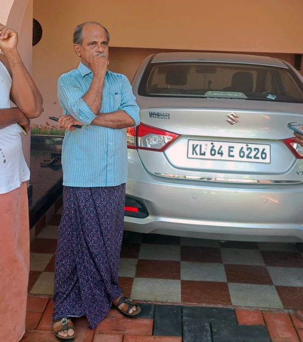 ciaz car driver interrupted ambulance