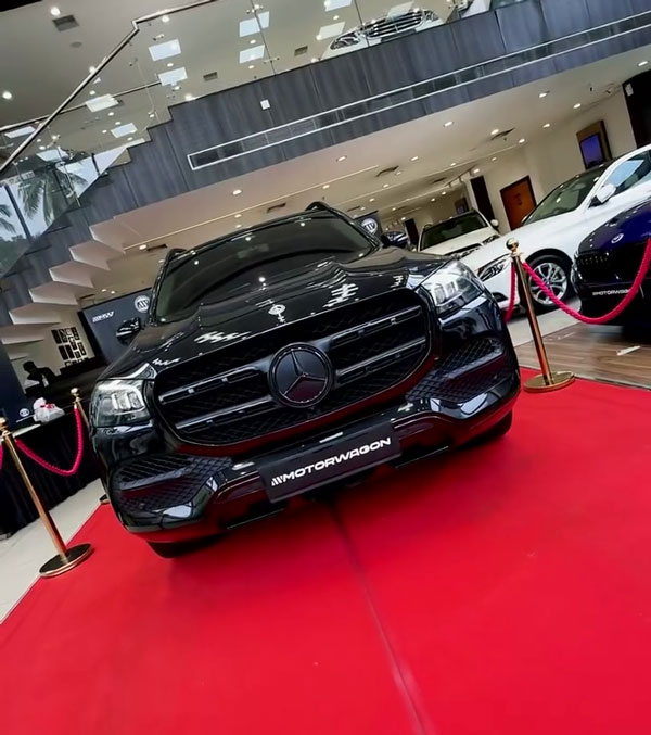 kerala family arrives in chevrolet kerala family arrives in chevrolet