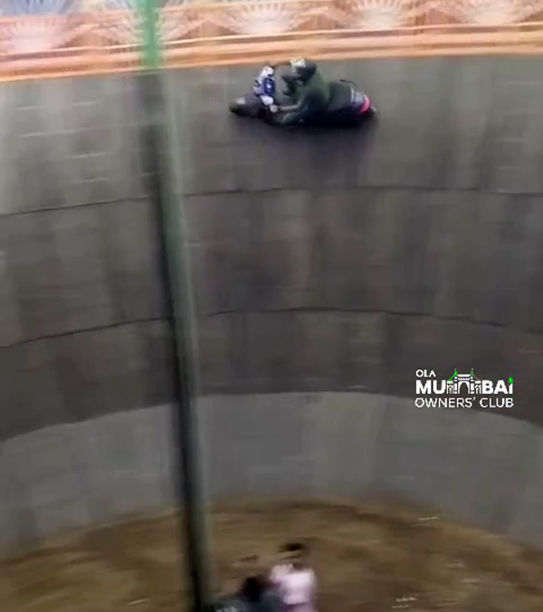 ola electric scooter rider performs